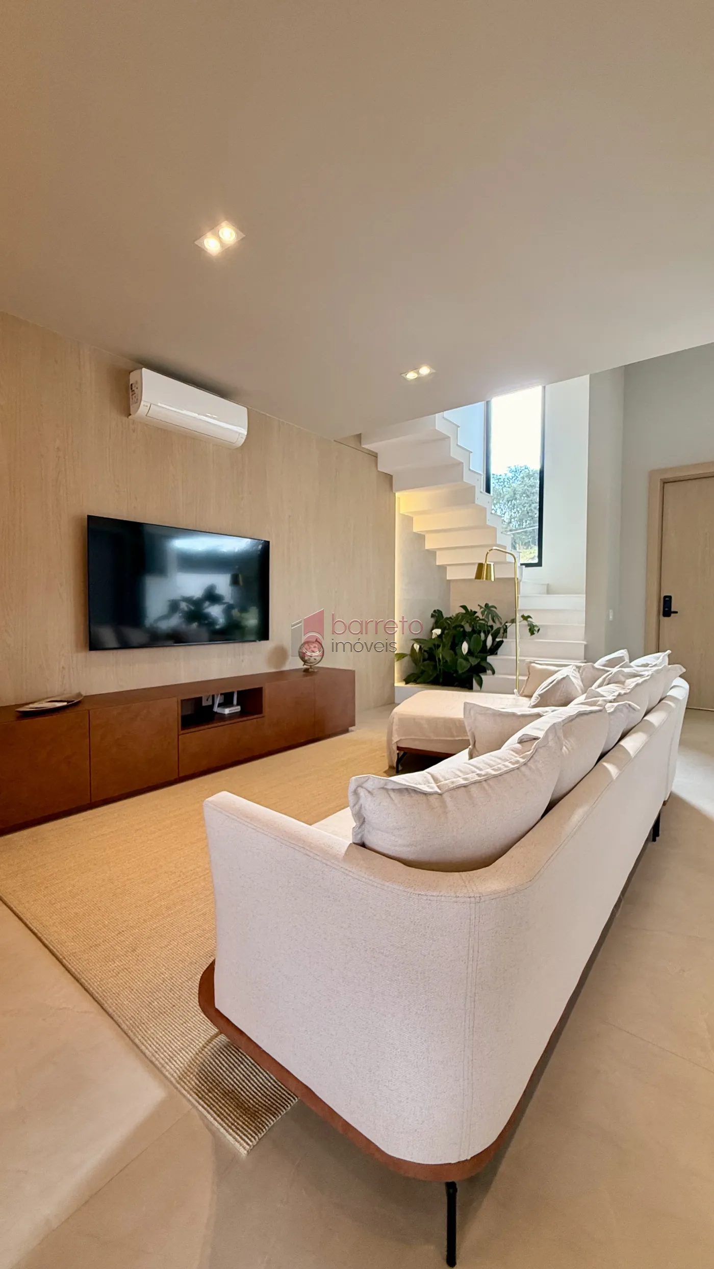 CASA MOBILIADA COM 03 SUÍTES À VENDA NO RESIDENCIAL LAGO AZUL – RECANTO QUARTO CENTENÁRIO – JUNDIAÍ/SP