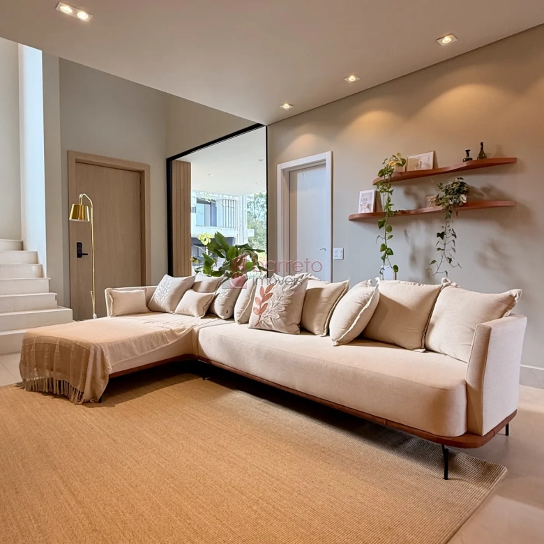 CASA MOBILIADA COM 03 SUÍTES À VENDA NO RESIDENCIAL LAGO AZUL – RECANTO QUARTO CENTENÁRIO – JUNDIAÍ/SP