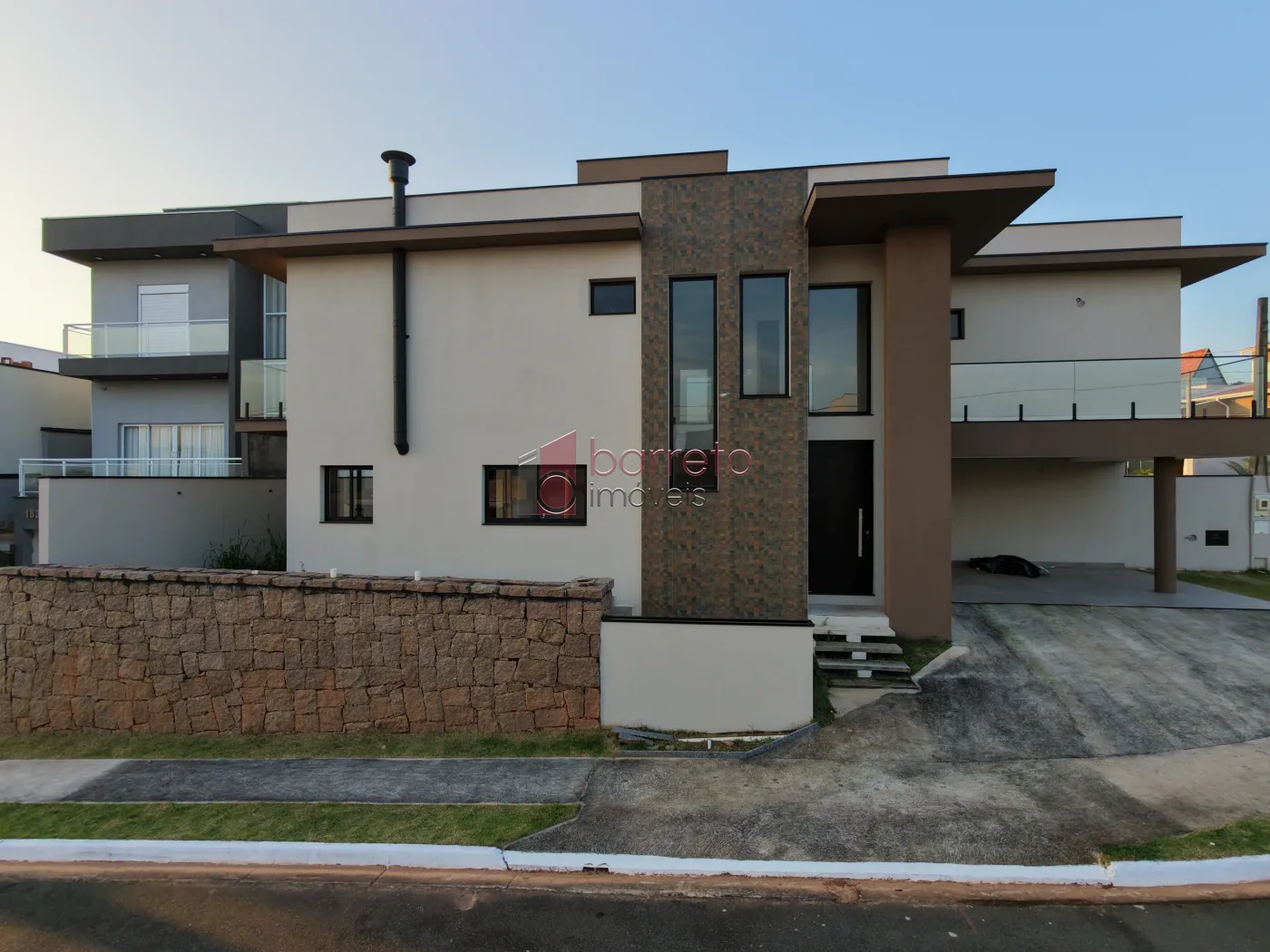 CASA SOBRADO COM 03 DORMITÓRIOS À VENDA NO CONDOMÍNIO PANORAMA – JUNDIAÍ/SP
