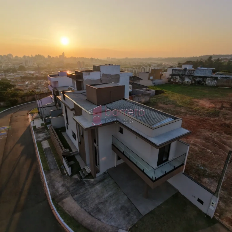 CASA SOBRADO COM 03 DORMITÓRIOS À VENDA NO CONDOMÍNIO PANORAMA – JUNDIAÍ/SP