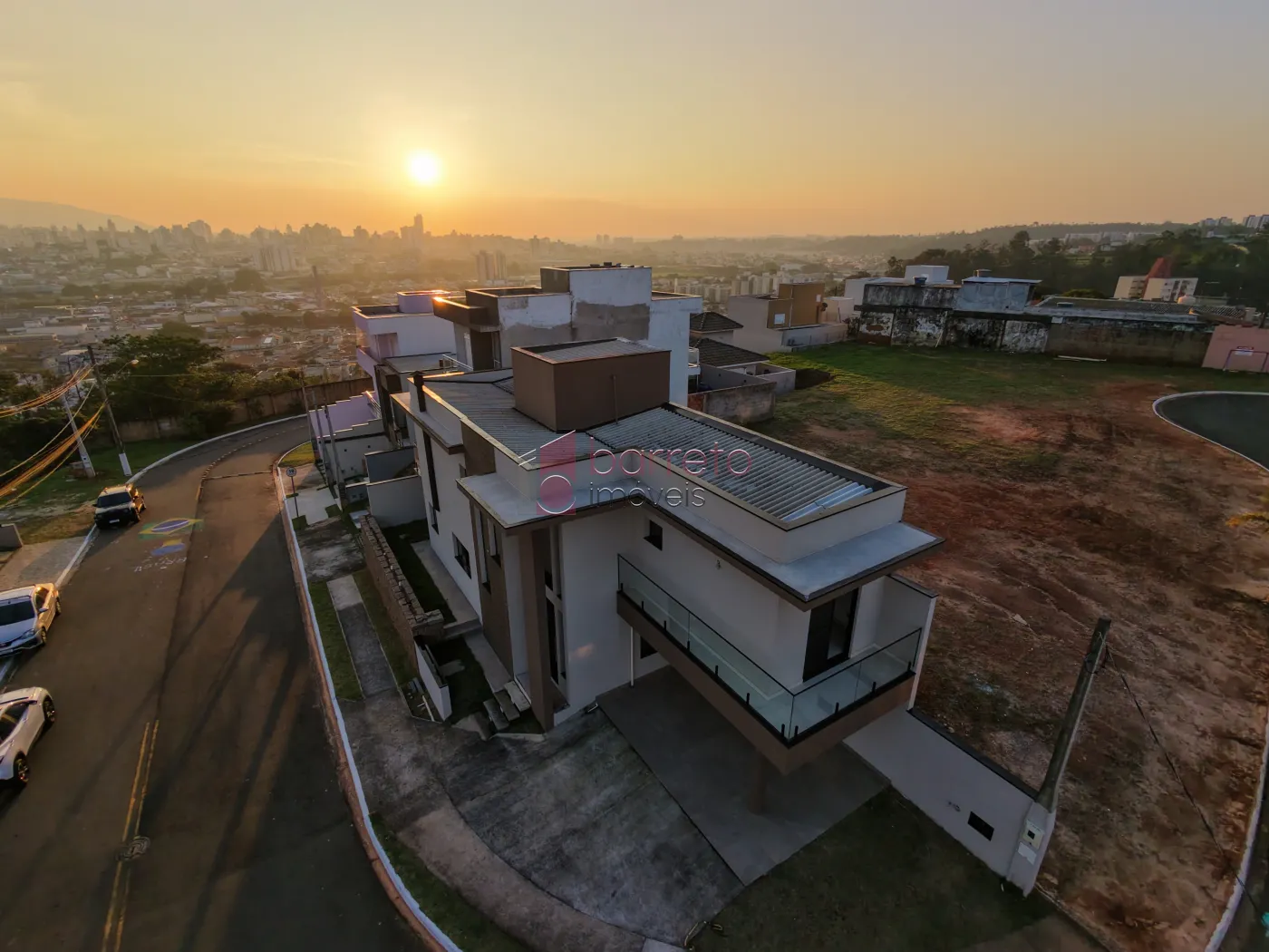 CASA SOBRADO COM 03 DORMITÓRIOS À VENDA NO CONDOMÍNIO PANORAMA – JUNDIAÍ/SP