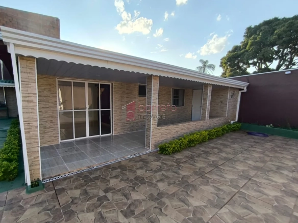 CASA À VENDA NO BAIRRO ÁGUA DOCE – JUNDIAÍ/SP