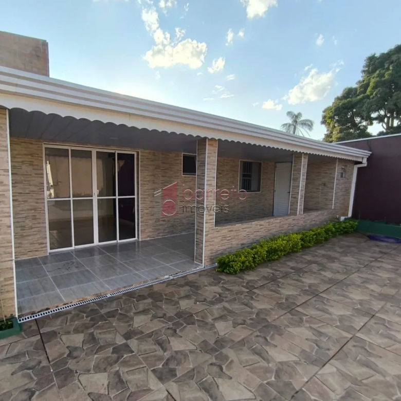CASA À VENDA NO BAIRRO ÁGUA DOCE – JUNDIAÍ/SP