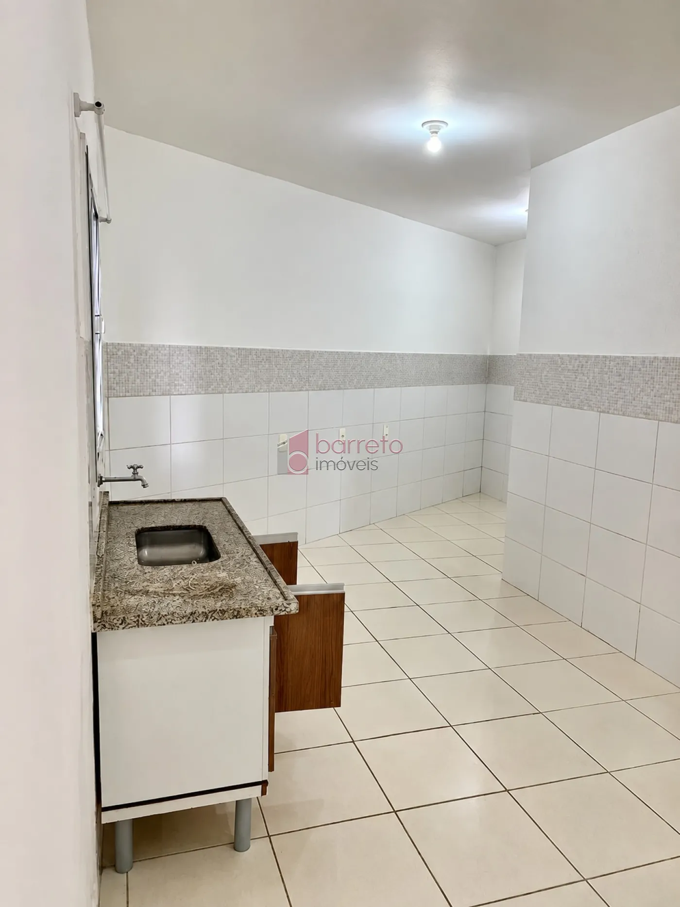 CASA COM ENTRADA COMPARTILHADA PARA LOCAÇÃO NO BAIRRO BELA VISTA – JUNDIAÍ/SP