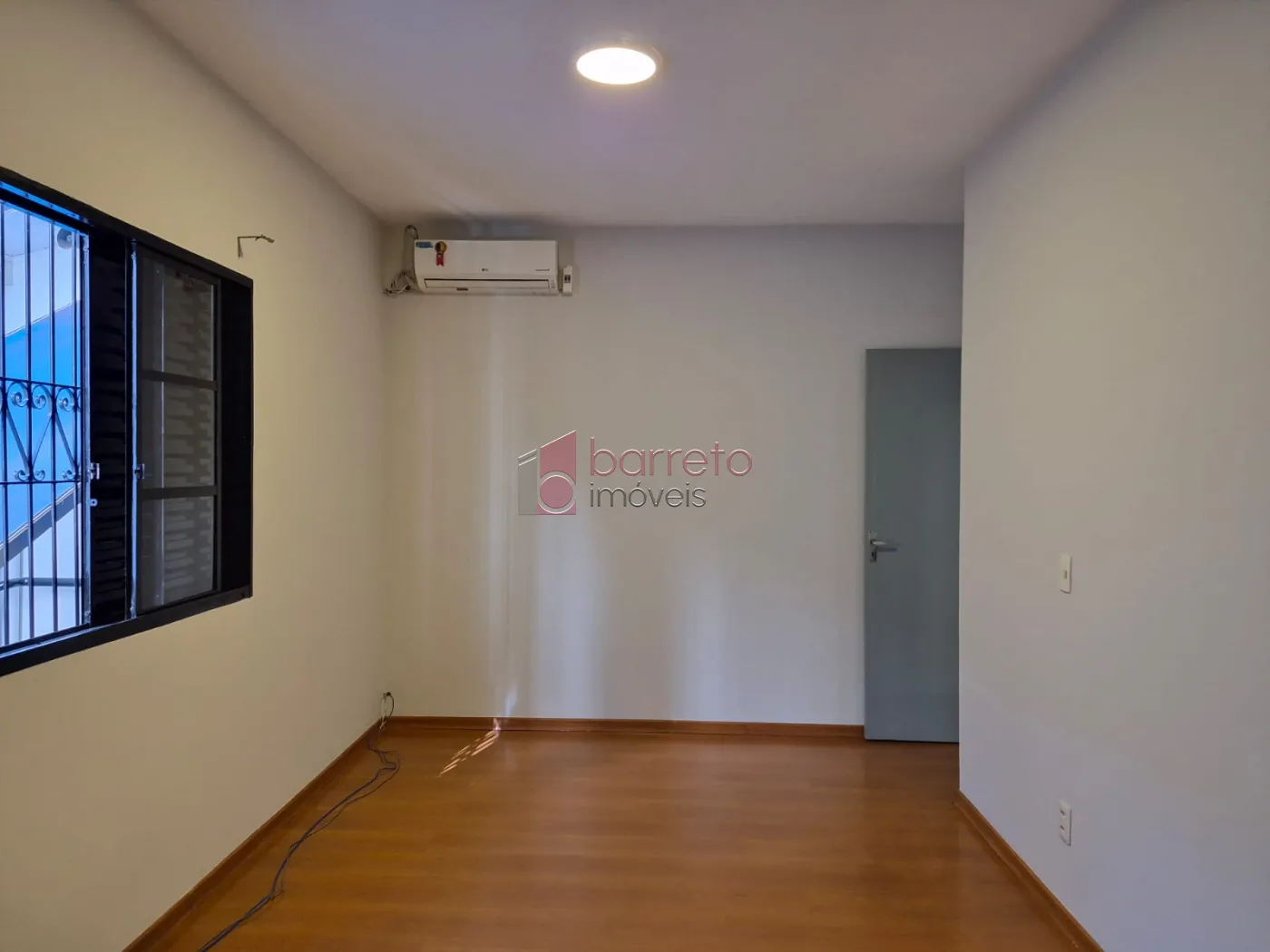 CASA TÉRREA À VENDA NO BAIRRO CIDADE LUIZA/VILA HORTOLÂNDIA EM JUNDIAÍ/SP