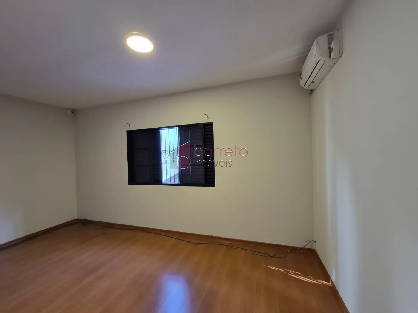 CASA TÉRREA À VENDA NO BAIRRO CIDADE LUIZA/VILA HORTOLÂNDIA EM JUNDIAÍ/SP