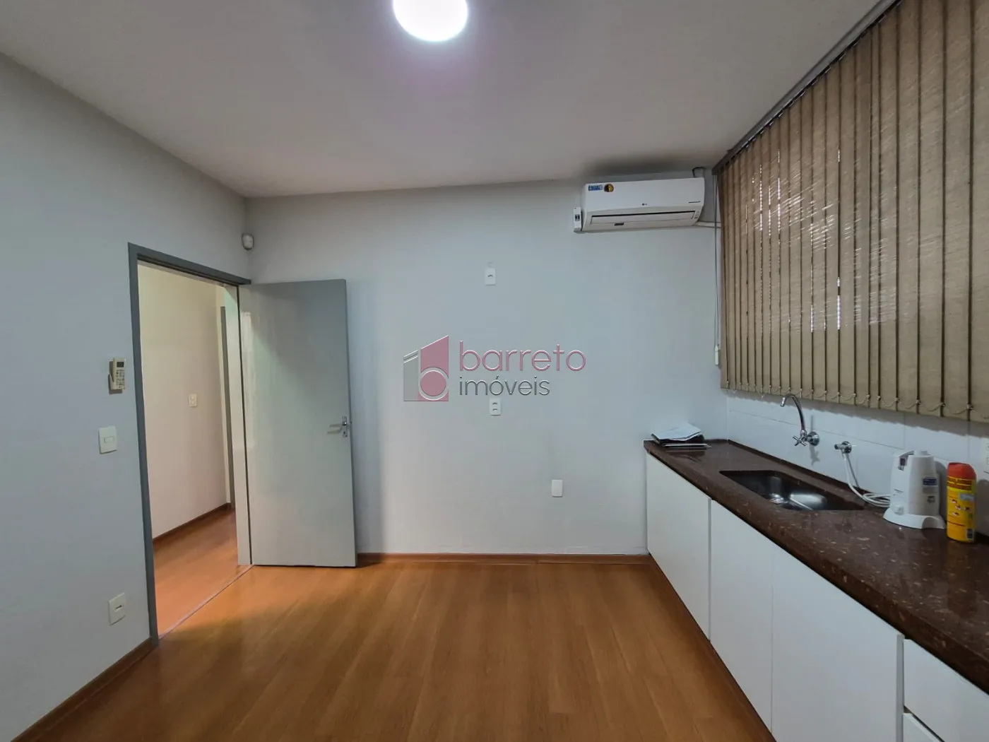 CASA TÉRREA À VENDA NO BAIRRO CIDADE LUIZA/VILA HORTOLÂNDIA EM JUNDIAÍ/SP