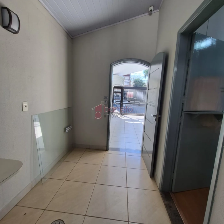 CASA TÉRREA À VENDA NO BAIRRO CIDADE LUIZA/VILA HORTOLÂNDIA EM JUNDIAÍ/SP