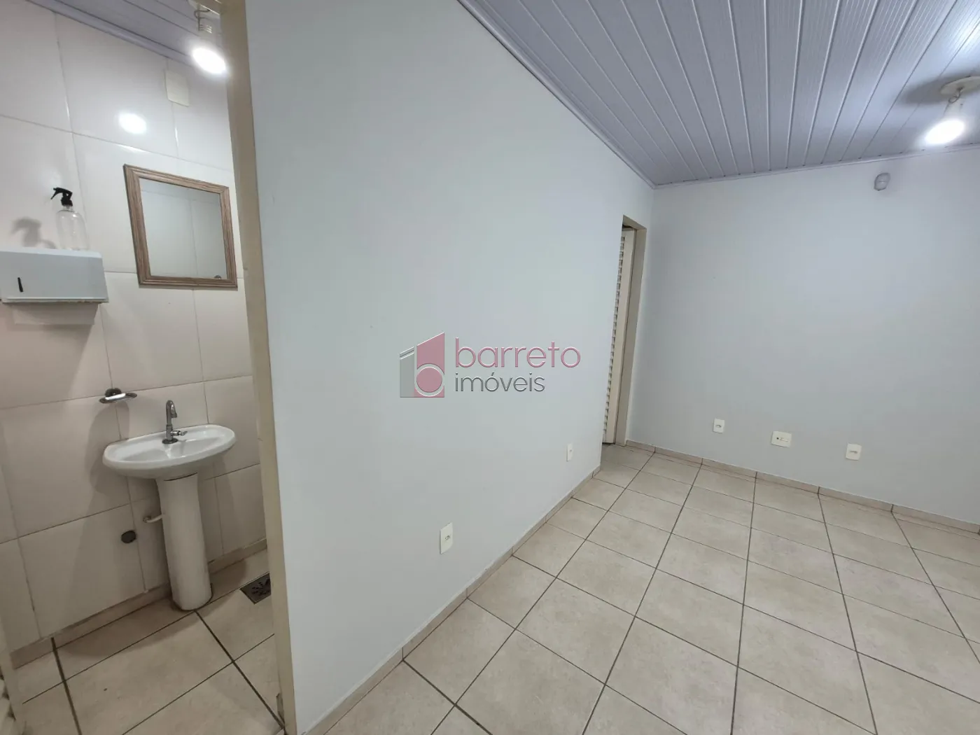 CASA TÉRREA À VENDA NO BAIRRO CIDADE LUIZA/VILA HORTOLÂNDIA EM JUNDIAÍ/SP