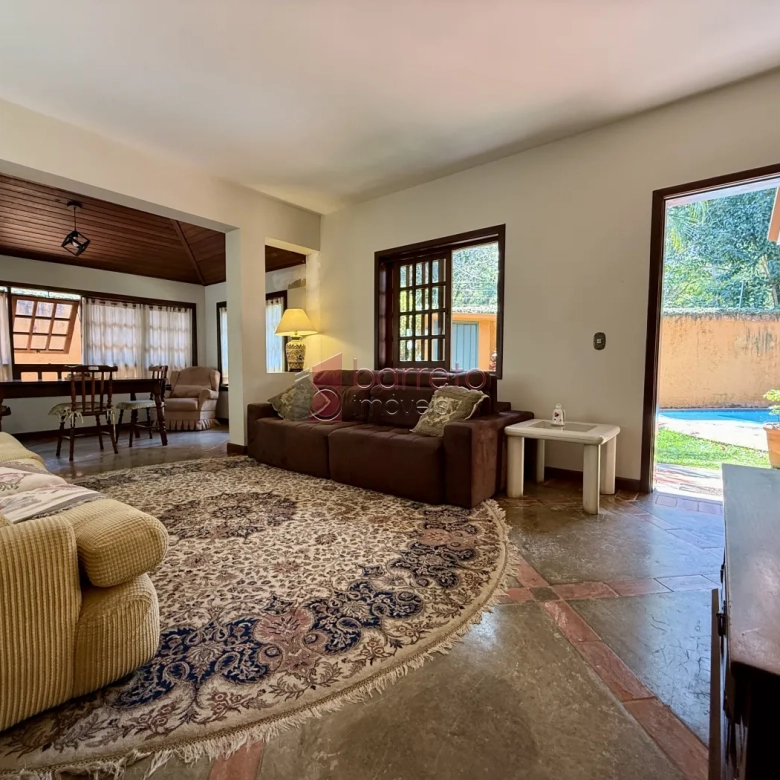 CASA COM EDÍCULA À VENDA NO JARDIM DAS SAMAMBAIAS EM JUNDIAÍ/SP
