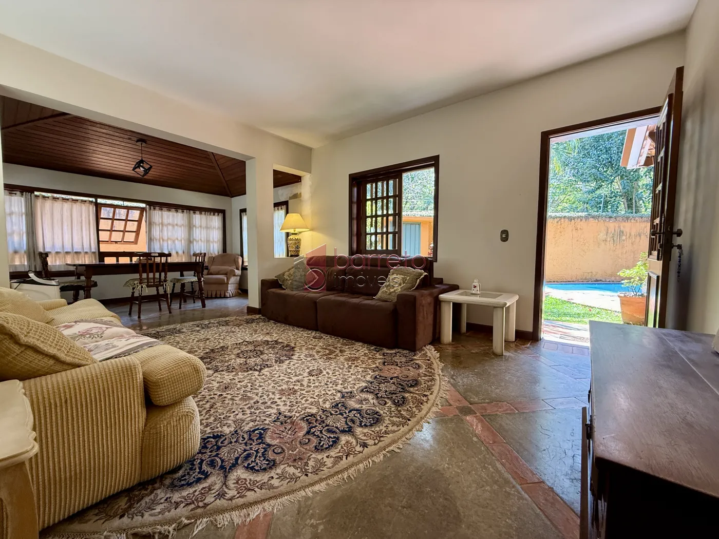 CASA COM EDÍCULA À VENDA NO JARDIM DAS SAMAMBAIAS EM JUNDIAÍ/SP