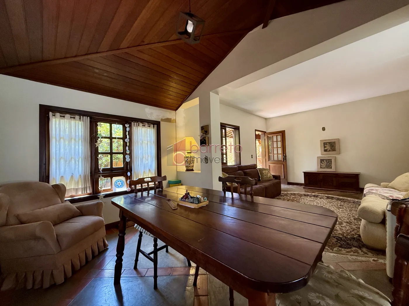 CASA COM EDÍCULA À VENDA NO JARDIM DAS SAMAMBAIAS EM JUNDIAÍ/SP