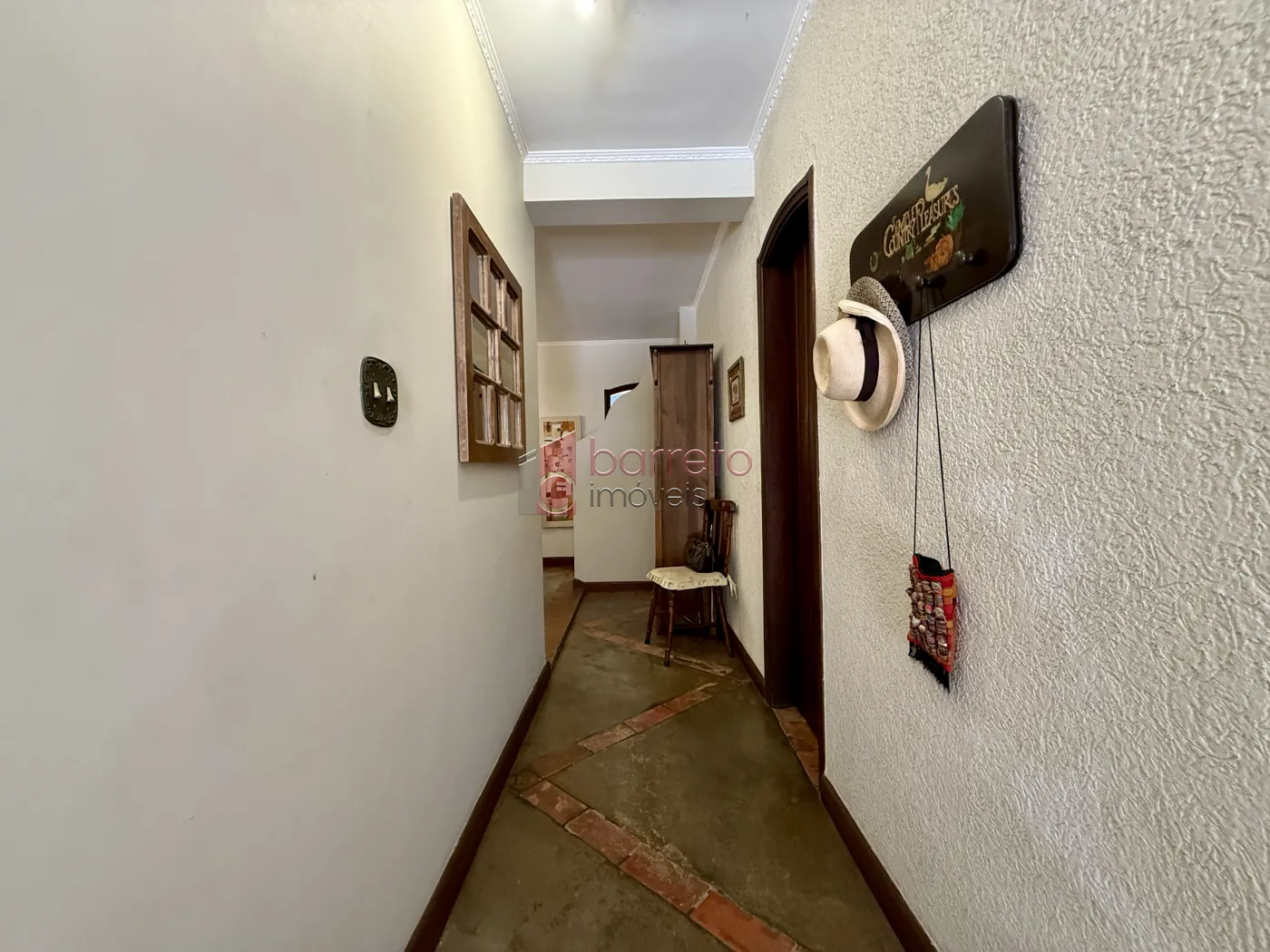 CASA COM EDÍCULA À VENDA NO JARDIM DAS SAMAMBAIAS EM JUNDIAÍ/SP