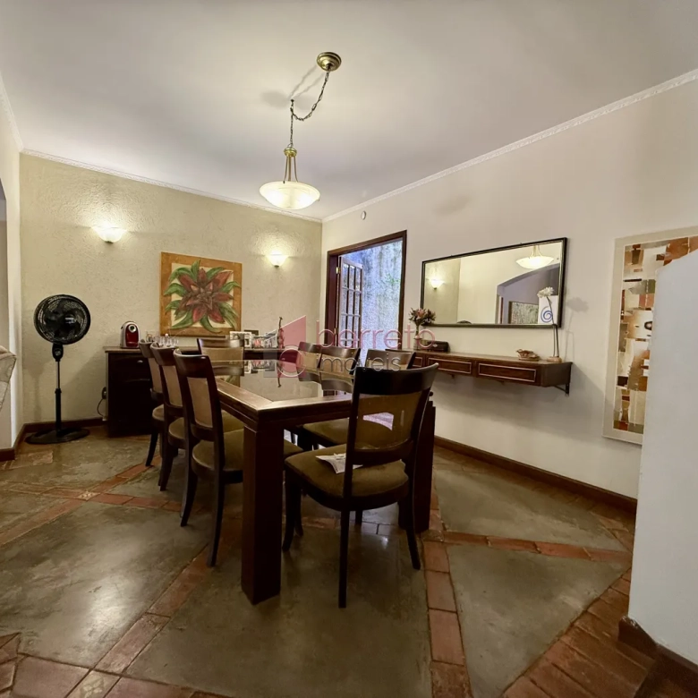 CASA COM EDÍCULA À VENDA NO JARDIM DAS SAMAMBAIAS EM JUNDIAÍ/SP