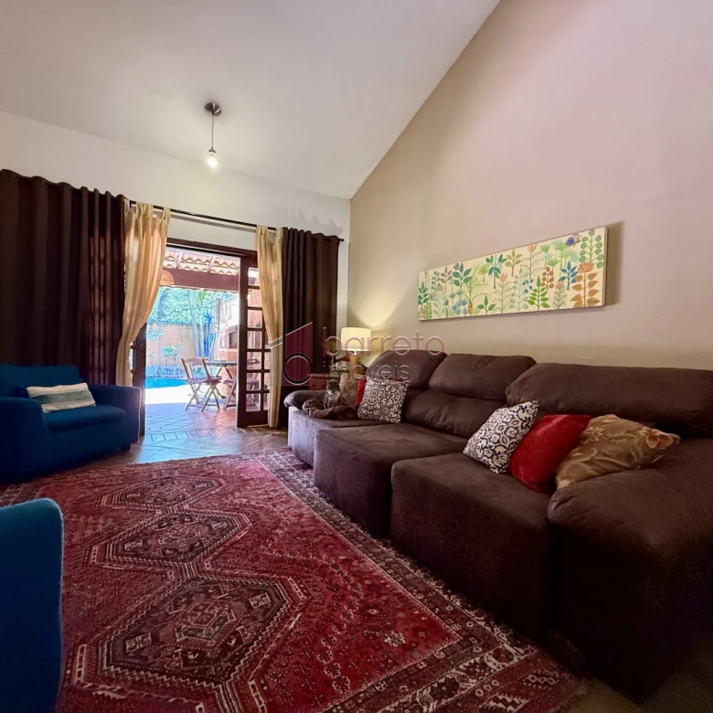 CASA COM EDÍCULA À VENDA NO JARDIM DAS SAMAMBAIAS EM JUNDIAÍ/SP