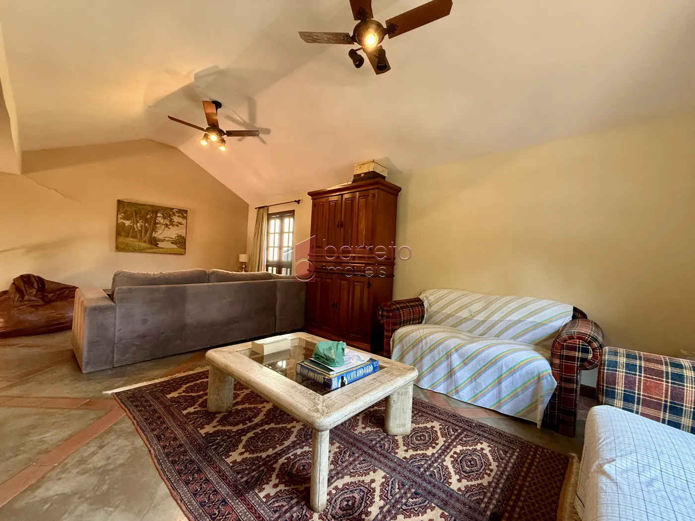 CASA COM EDÍCULA À VENDA NO JARDIM DAS SAMAMBAIAS EM JUNDIAÍ/SP