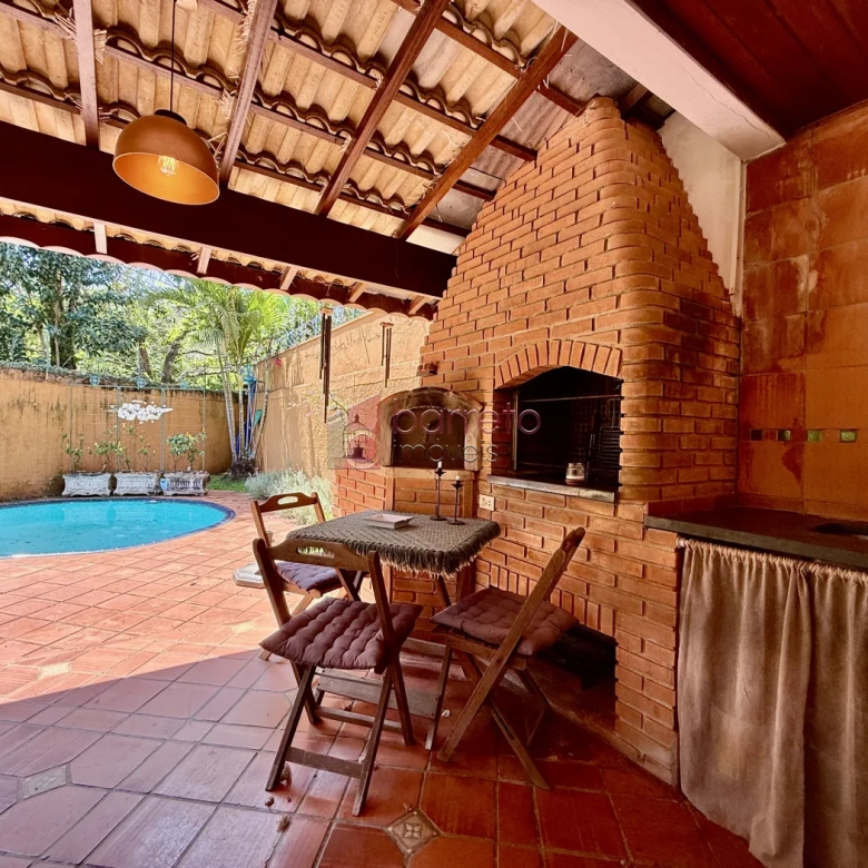 CASA COM EDÍCULA À VENDA NO JARDIM DAS SAMAMBAIAS EM JUNDIAÍ/SP