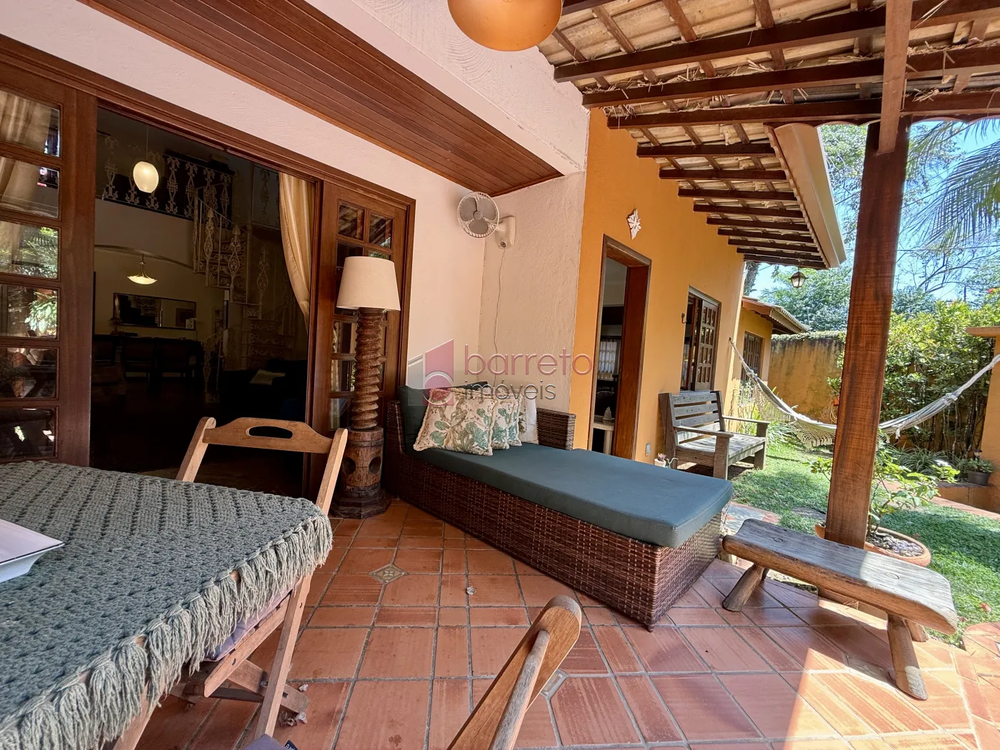 CASA COM EDÍCULA À VENDA NO JARDIM DAS SAMAMBAIAS EM JUNDIAÍ/SP