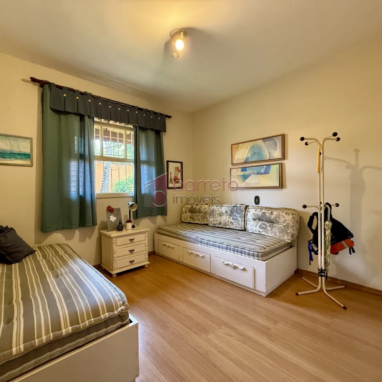 CASA COM EDÍCULA À VENDA NO JARDIM DAS SAMAMBAIAS EM JUNDIAÍ/SP