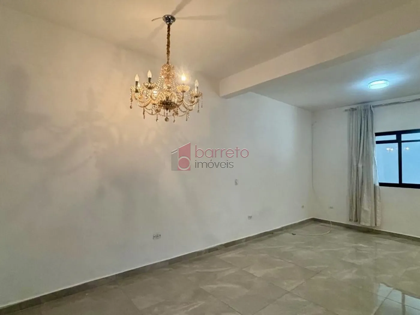 SOBRADO PARA VENDA E LOCAÇÃO NO BAIRRO JARDIM MARAMBAIA – JUNDIAÍ/SP