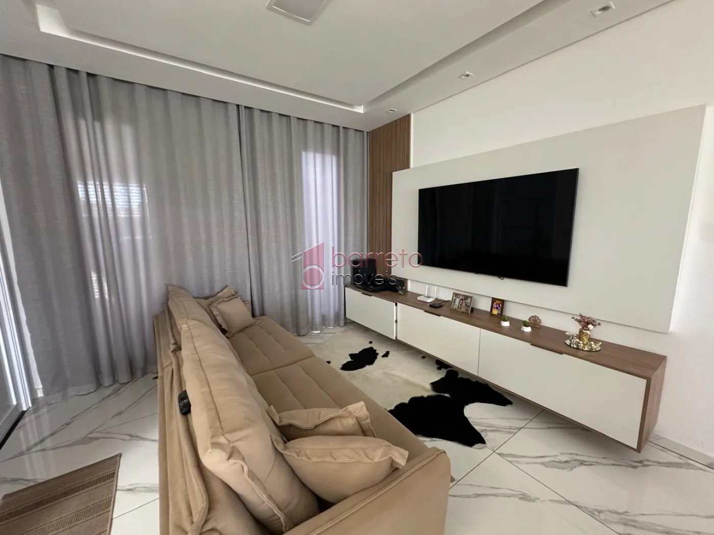CASA À VENDA NO RESIDENCIAL SANTA GIOVANA EM JUNDIAÍ/SP