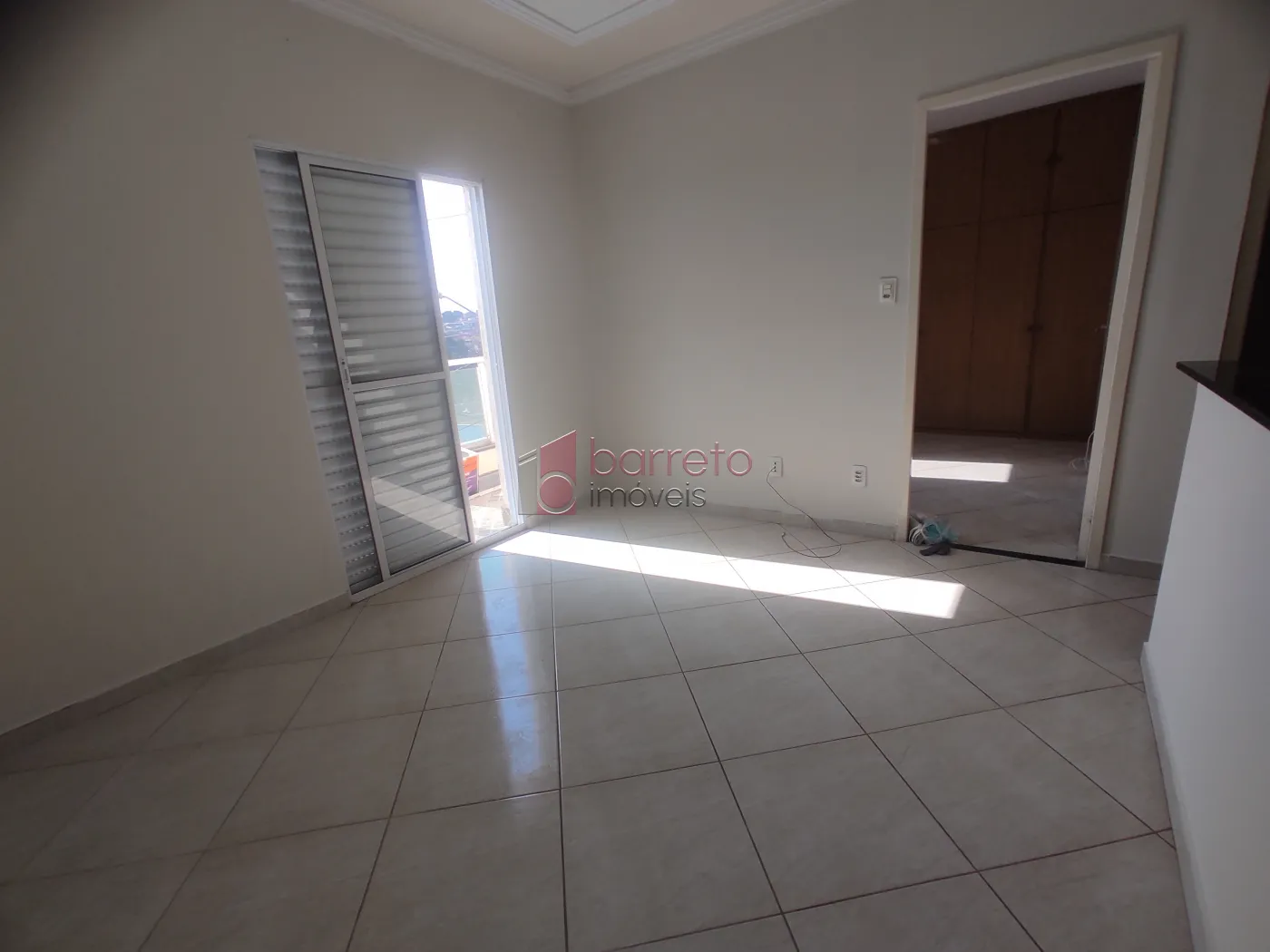 CASA NO PISO SUPERIOR PARA VENDA E LOCAÇÃO NA VILA APARECIDA – JUNDIAÍ/SP