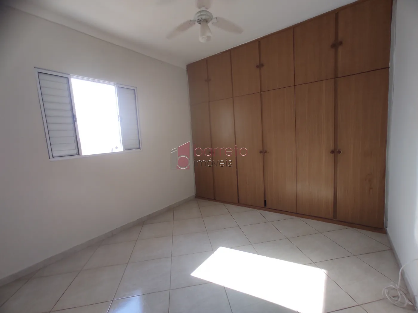 CASA NO PISO SUPERIOR PARA VENDA E LOCAÇÃO NA VILA APARECIDA – JUNDIAÍ/SP