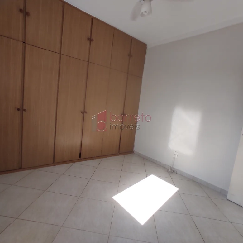 CASA NO PISO SUPERIOR PARA VENDA E LOCAÇÃO NA VILA APARECIDA – JUNDIAÍ/SP