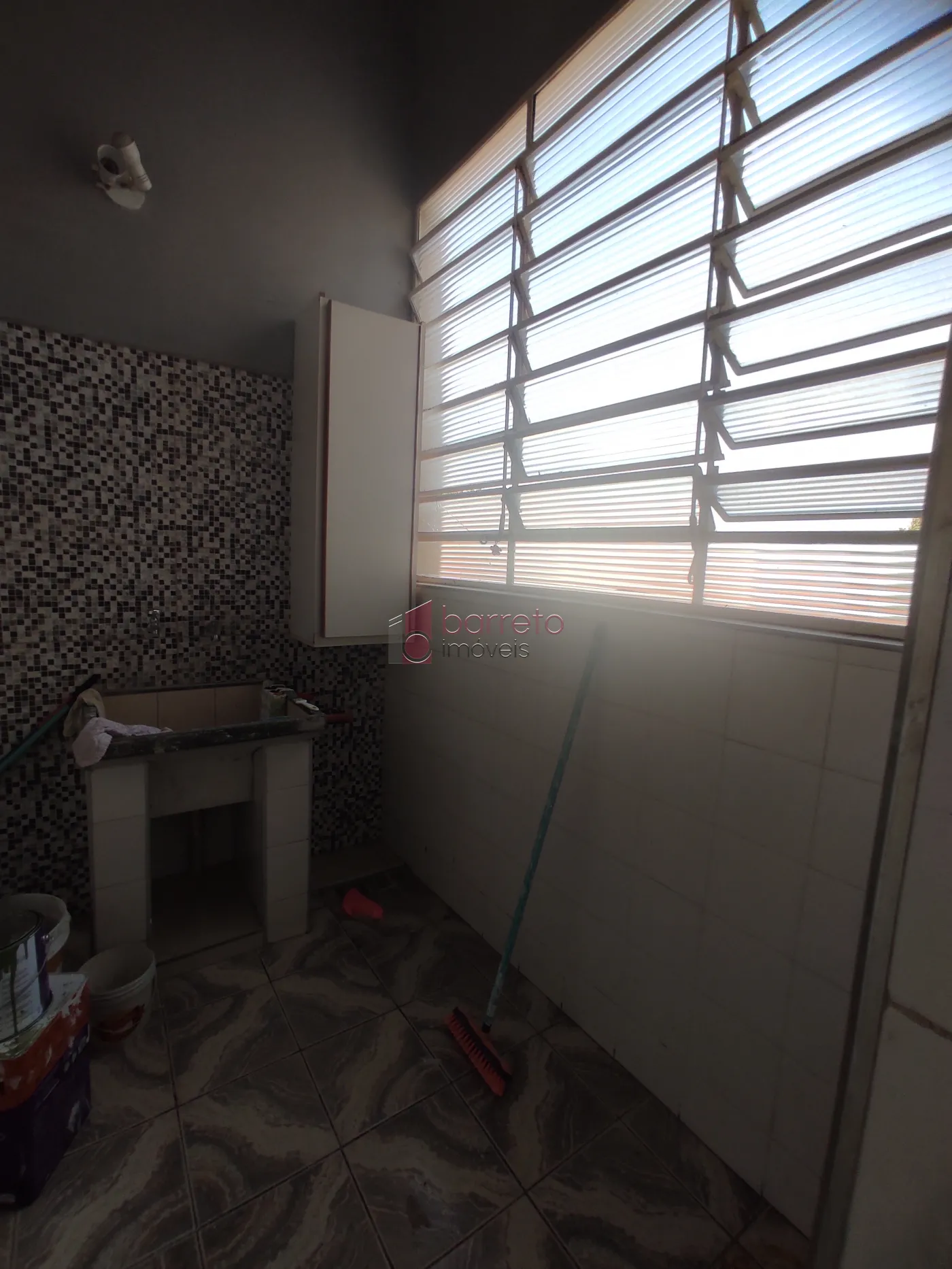 CASA NO PISO SUPERIOR PARA VENDA E LOCAÇÃO NA VILA APARECIDA – JUNDIAÍ/SP
