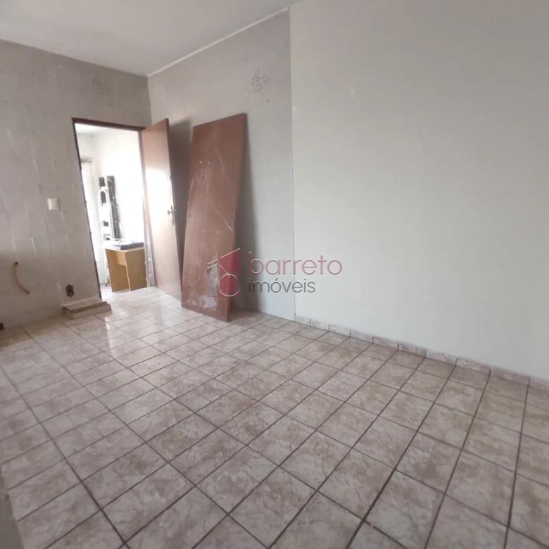CASA NO PISO SUPERIOR PARA VENDA E LOCAÇÃO NA VILA APARECIDA – JUNDIAÍ/SP
