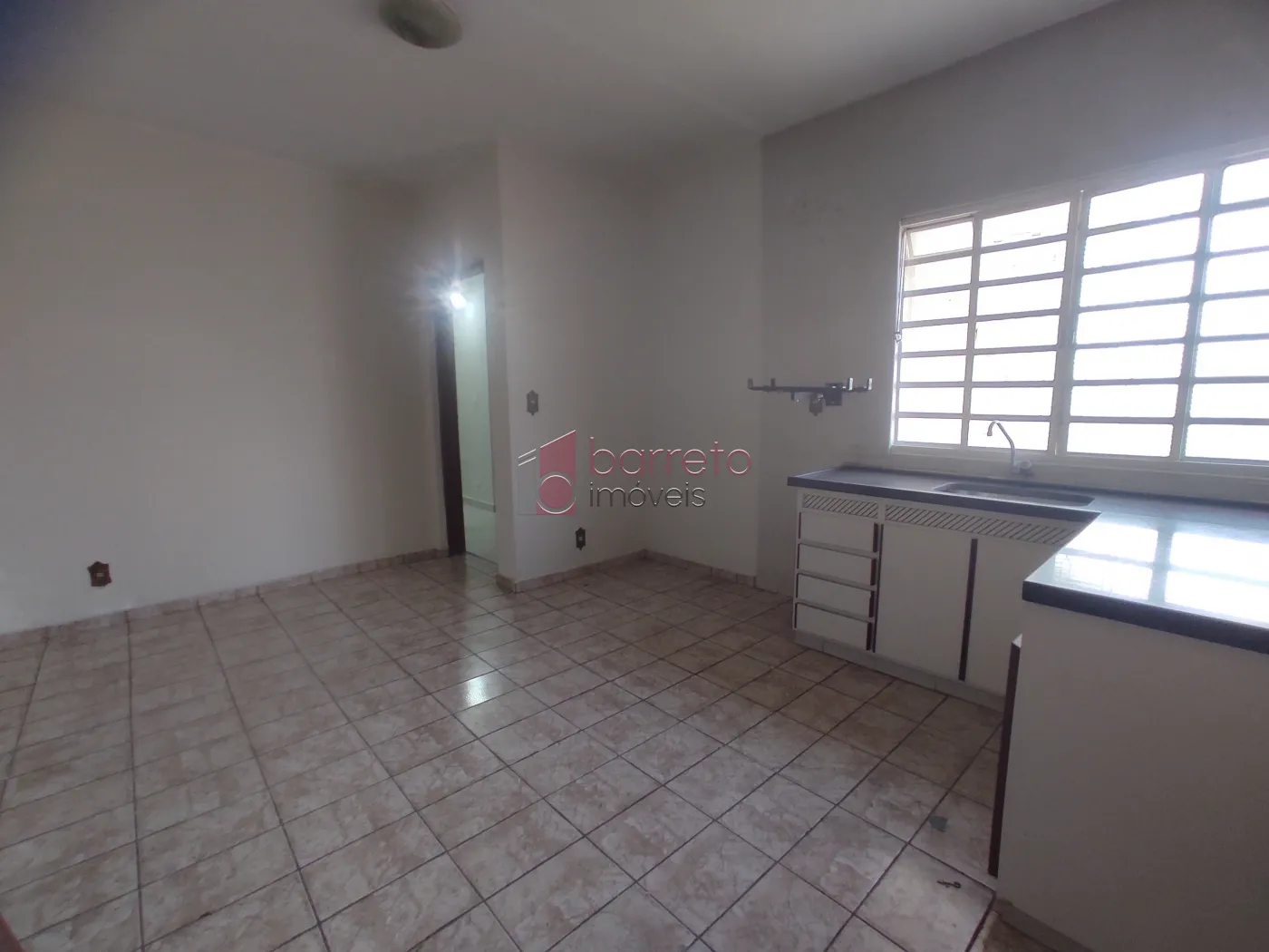 CASA NO PISO SUPERIOR PARA VENDA E LOCAÇÃO NA VILA APARECIDA – JUNDIAÍ/SP