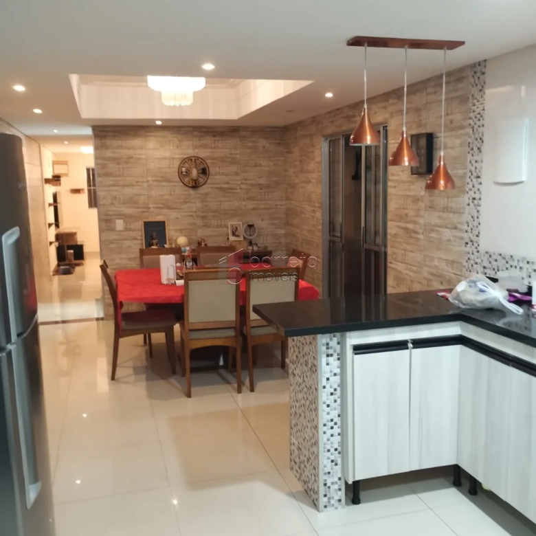 CASA À VENDA NA VILA JOSEFINA EM JUNDIAÍ/SP
