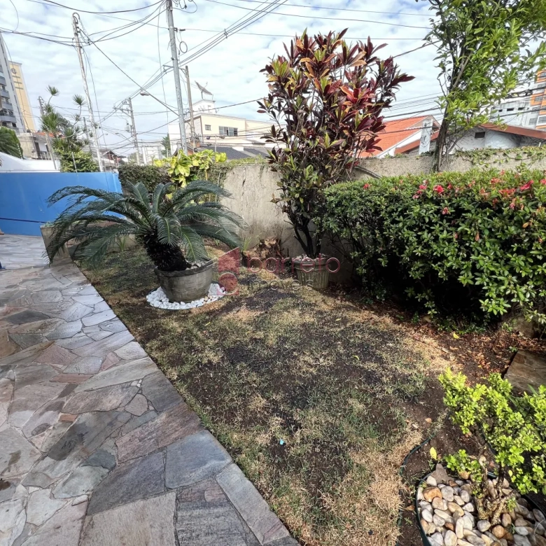 CASA REFORMADA COM 05 QUARTOS À VENDA NA VILA MARIA LUIZA EM JUNDIAÍ/SP