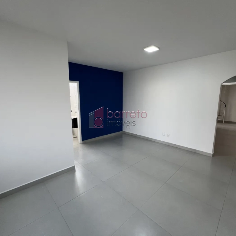 CASA REFORMADA COM 05 QUARTOS À VENDA NA VILA MARIA LUIZA EM JUNDIAÍ/SP
