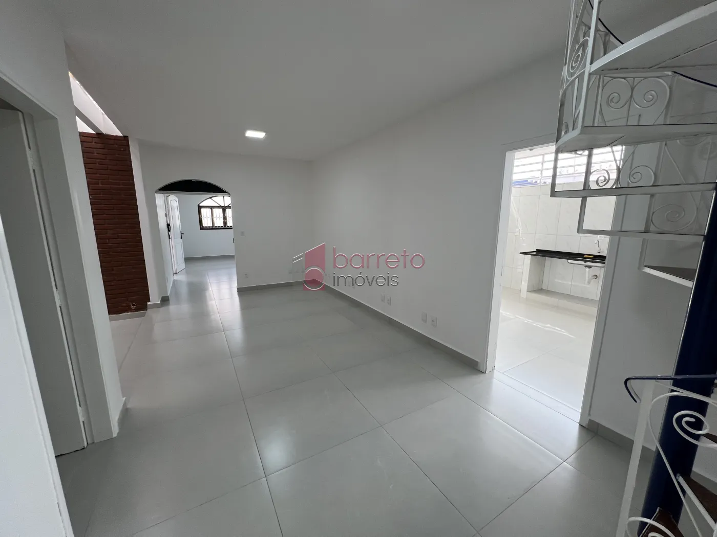 CASA REFORMADA COM 05 QUARTOS À VENDA NA VILA MARIA LUIZA EM JUNDIAÍ/SP