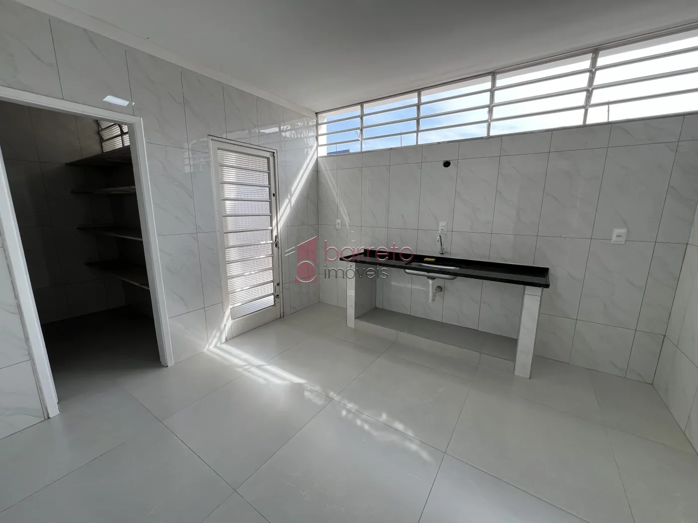 CASA REFORMADA COM 05 QUARTOS À VENDA NA VILA MARIA LUIZA EM JUNDIAÍ/SP