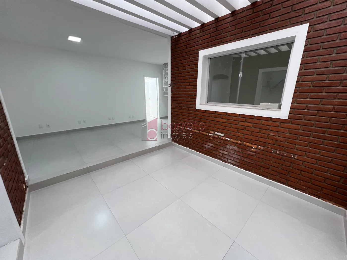 CASA REFORMADA COM 05 QUARTOS À VENDA NA VILA MARIA LUIZA EM JUNDIAÍ/SP