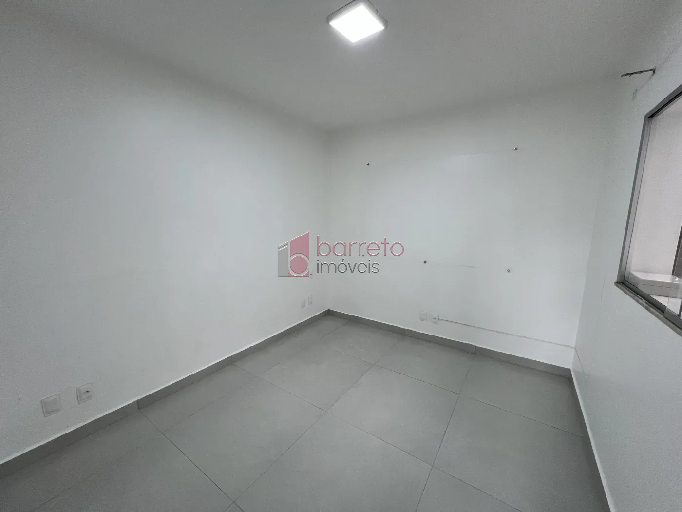 CASA REFORMADA COM 05 QUARTOS À VENDA NA VILA MARIA LUIZA EM JUNDIAÍ/SP
