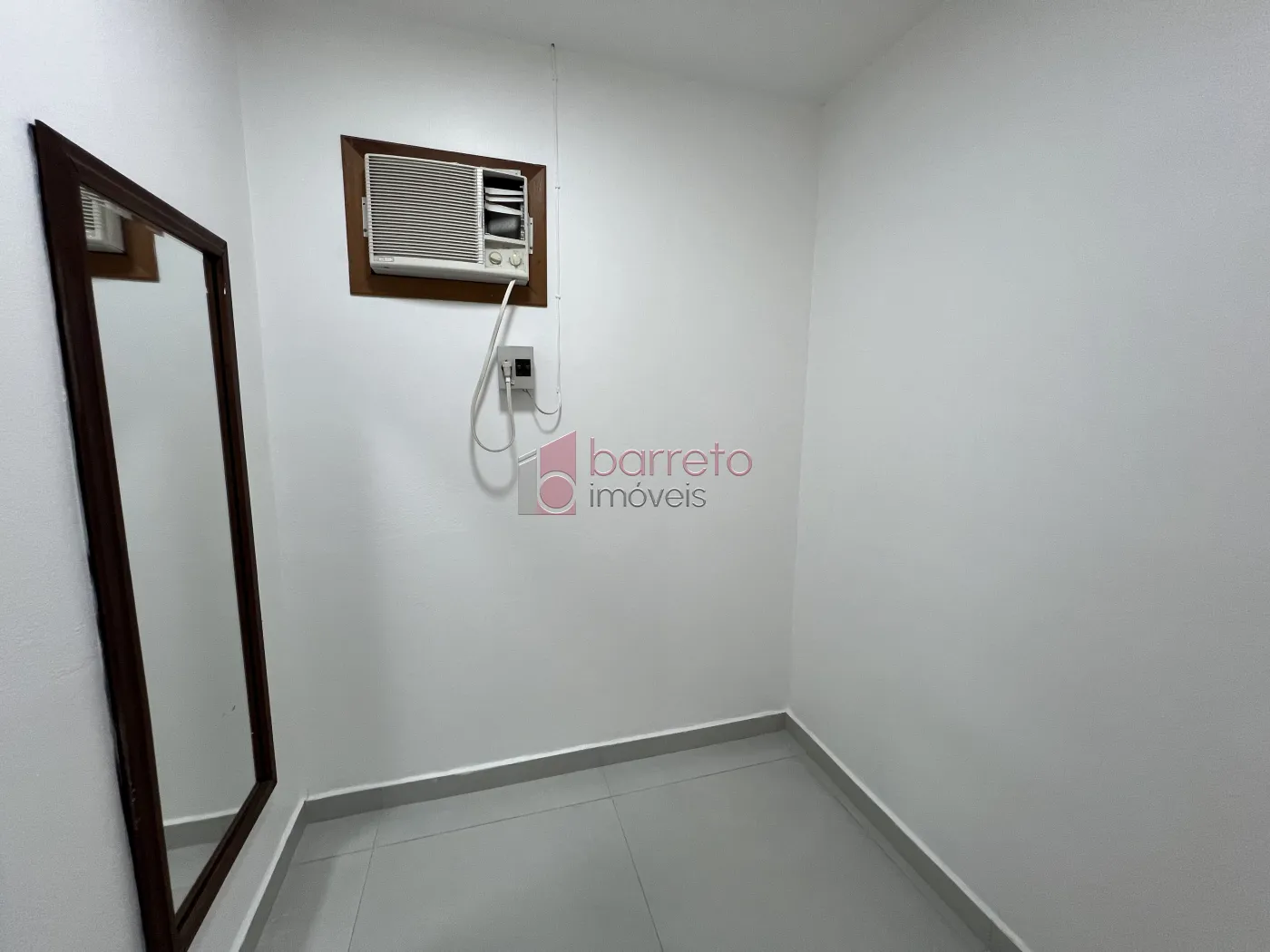 CASA REFORMADA COM 05 QUARTOS À VENDA NA VILA MARIA LUIZA EM JUNDIAÍ/SP