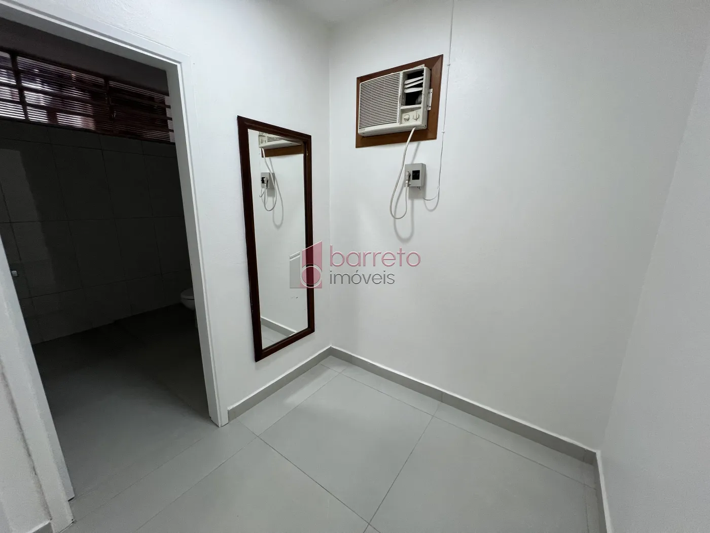 CASA REFORMADA COM 05 QUARTOS À VENDA NA VILA MARIA LUIZA EM JUNDIAÍ/SP