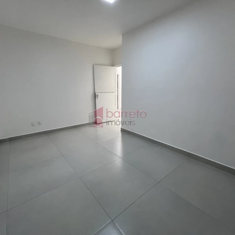 CASA REFORMADA COM 05 QUARTOS À VENDA NA VILA MARIA LUIZA EM JUNDIAÍ/SP