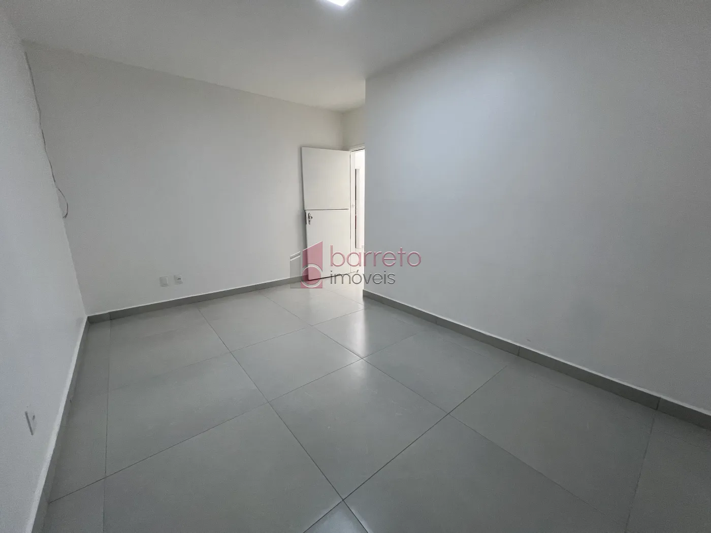 CASA REFORMADA COM 05 QUARTOS À VENDA NA VILA MARIA LUIZA EM JUNDIAÍ/SP