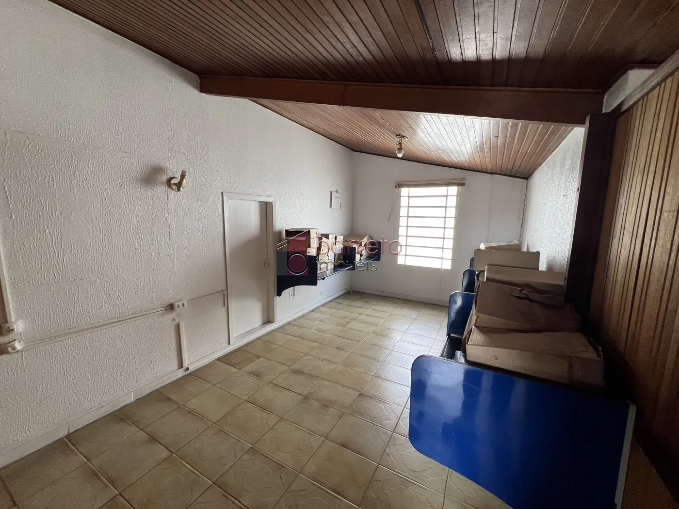 CASA REFORMADA COM 05 QUARTOS À VENDA NA VILA MARIA LUIZA EM JUNDIAÍ/SP