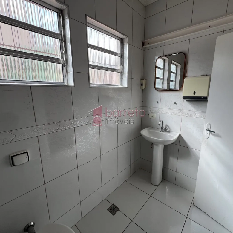 CASA REFORMADA COM 05 QUARTOS À VENDA NA VILA MARIA LUIZA EM JUNDIAÍ/SP