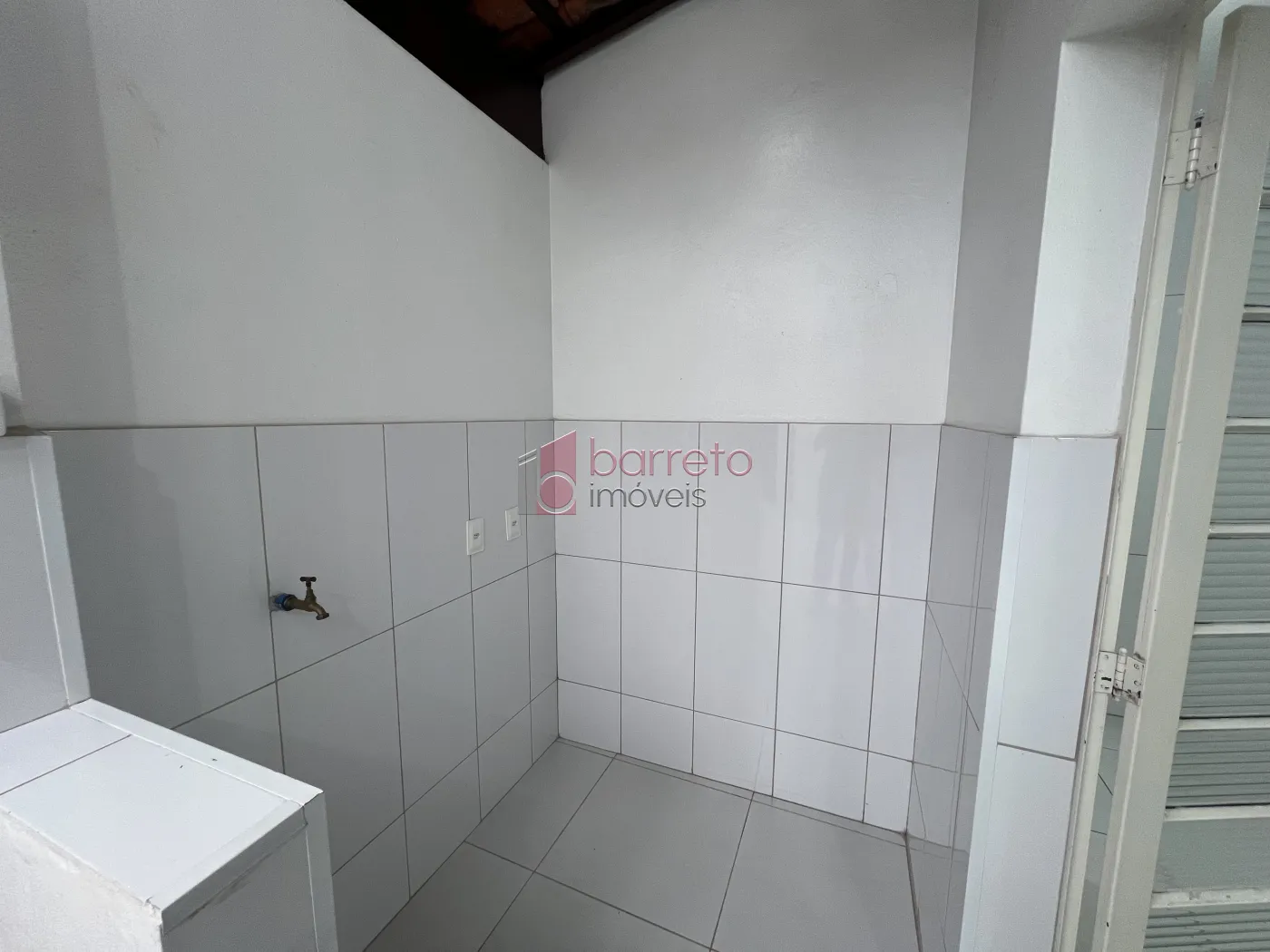 CASA REFORMADA COM 05 QUARTOS À VENDA NA VILA MARIA LUIZA EM JUNDIAÍ/SP