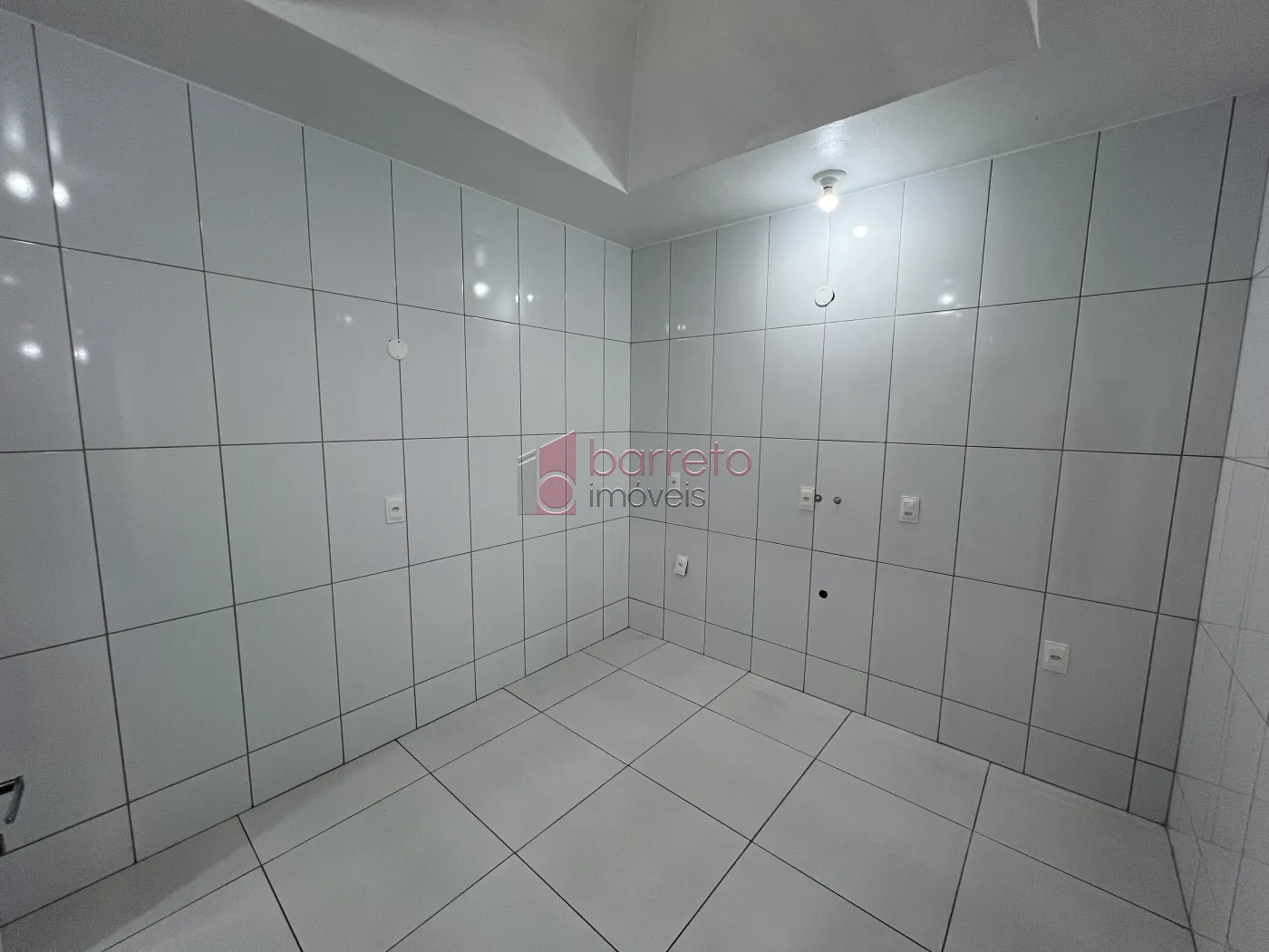 CASA REFORMADA COM 05 QUARTOS À VENDA NA VILA MARIA LUIZA EM JUNDIAÍ/SP