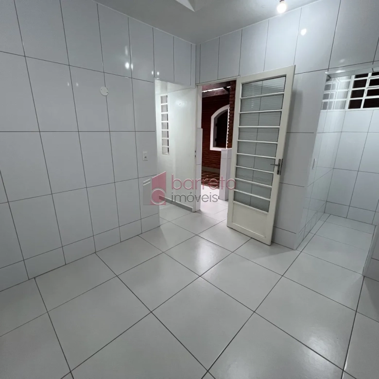 CASA REFORMADA COM 05 QUARTOS À VENDA NA VILA MARIA LUIZA EM JUNDIAÍ/SP