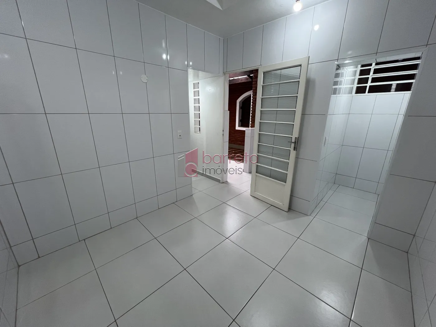CASA REFORMADA COM 05 QUARTOS À VENDA NA VILA MARIA LUIZA EM JUNDIAÍ/SP