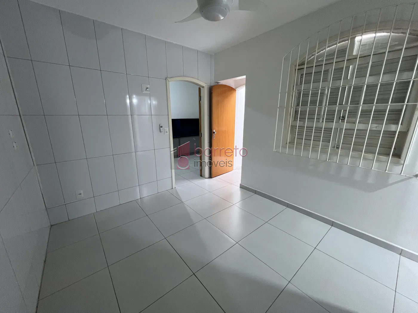CASA REFORMADA COM 05 QUARTOS À VENDA NA VILA MARIA LUIZA EM JUNDIAÍ/SP
