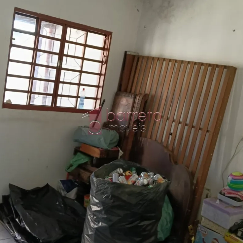 CASA COM EDÍCULA À VENDA NA VILA MARINGÁ – JUNDIAÍ/SP